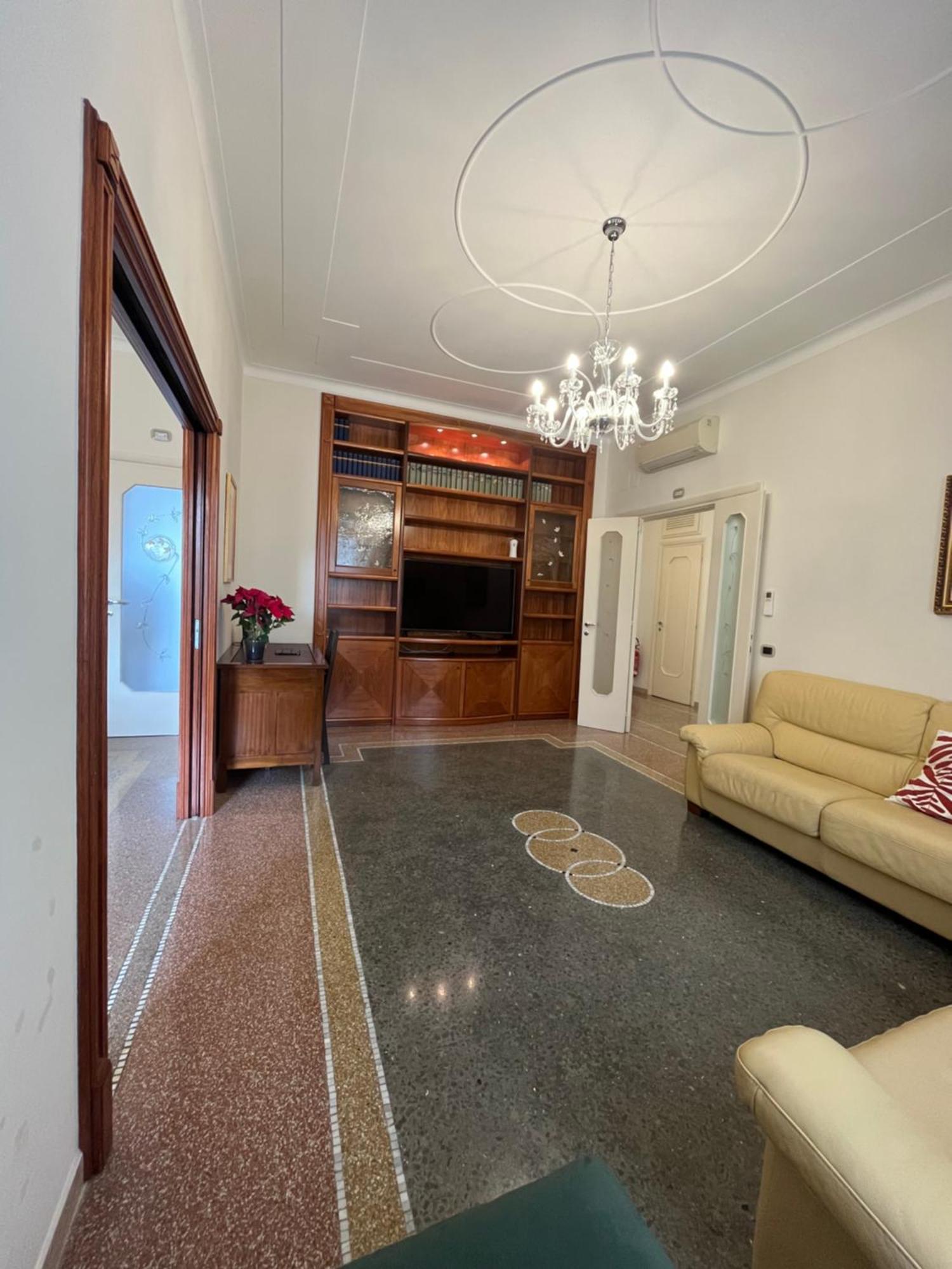 Casa Anna - Re Di Apartment *